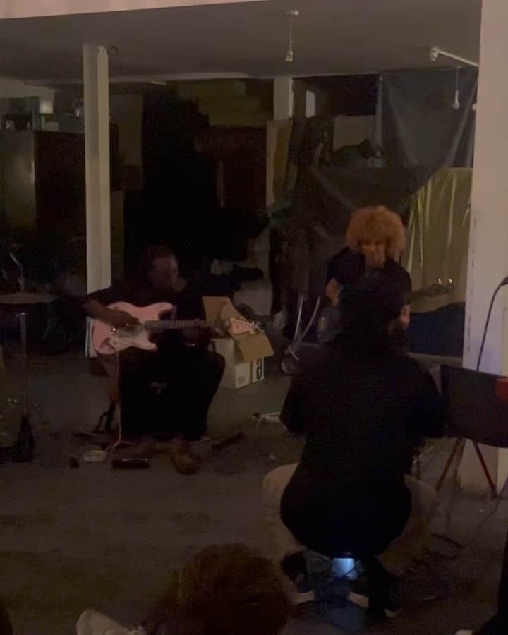 深町健二郎のインスタグラム：「The last night in London is Miracle！ We jumped into the session😆」