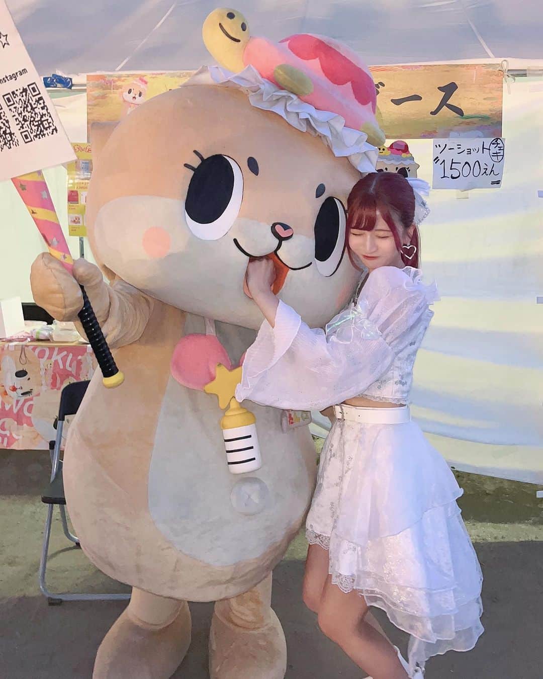 ちはるのインスタグラム：「. どっちが本物のちぃたん☆か！！にゃ  #ゆるキャラ #ちぃたん ☆ #アイドル #idol #tflers #instagood #follow」