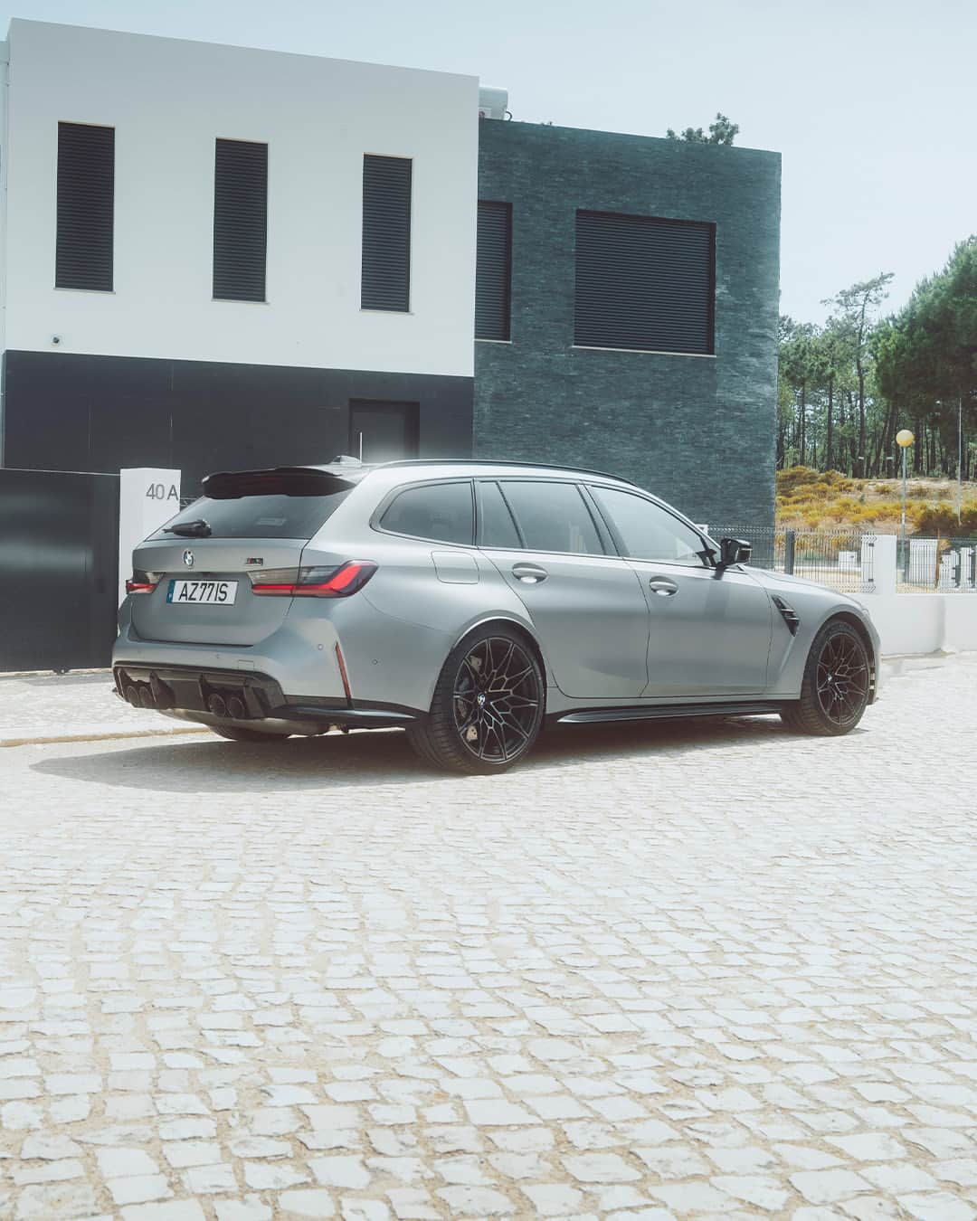 BMWのインスタグラム：「Powerful, from back to front 💪 with room for 🧳🧳🧳 #BMWRepost 📸 @ciprianmihai  The BMW M3 Touring. #BMWM3Touring #BMWM  __  BMW M3 Competition Touring: Combined fuel consumption: 10.4–10.1 l/100 km. Combined CO2 emissions: 235–229 g/km. All data according to WLTP. Further info: www.bmw.com/disclaimer」