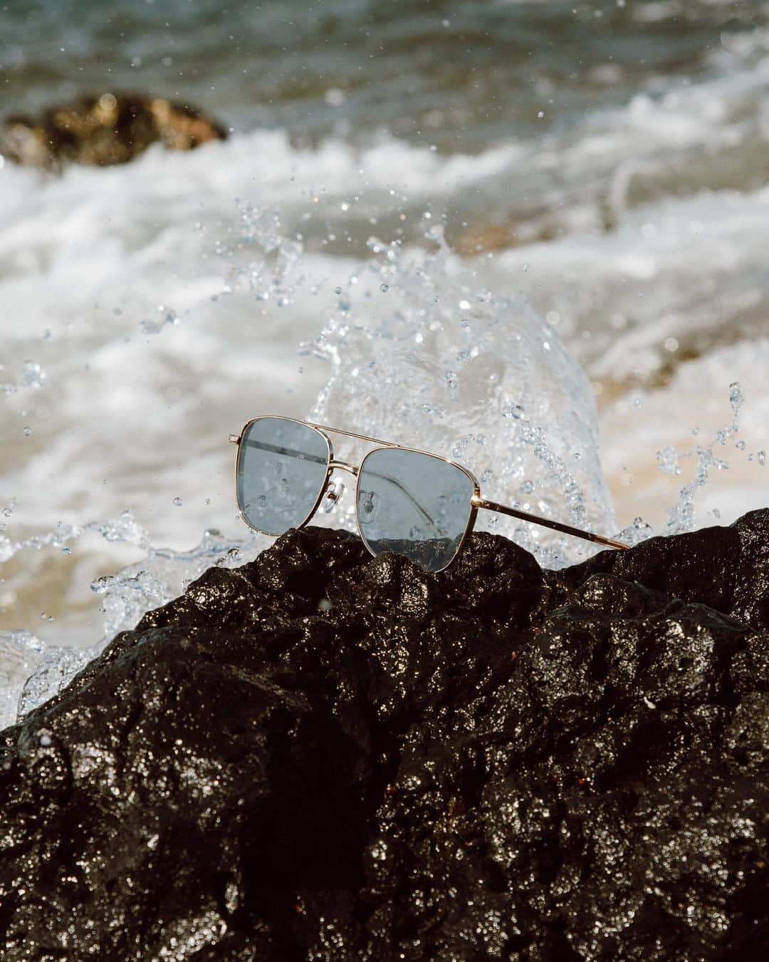 JINSさんのインスタグラム写真 - (JINSInstagram)「New tints – from light bronze to lavender to blue gray. Add any lens to any frame to customize your eyewear.」7月31日 23時28分 - jins.usa
