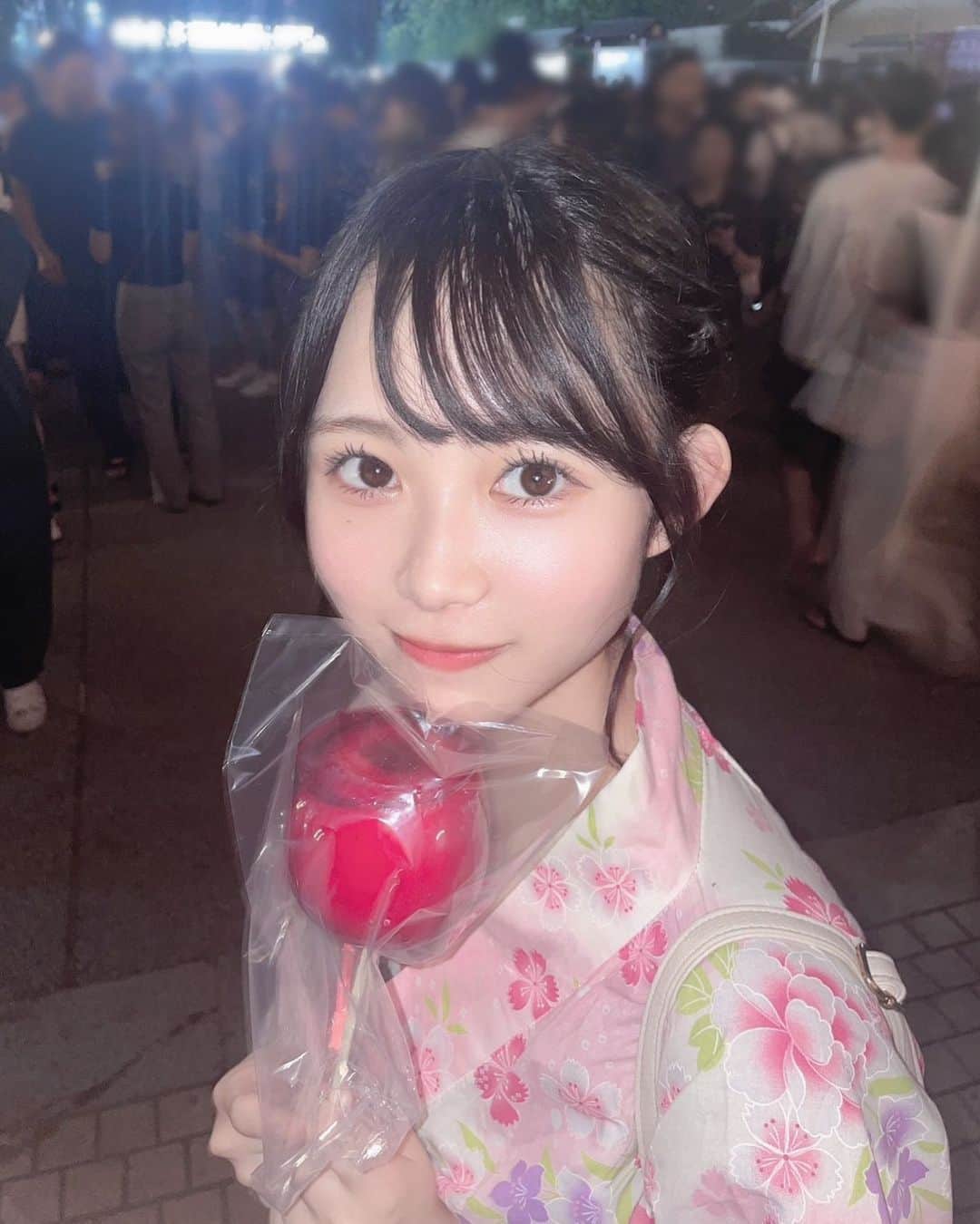 太田有紀のインスタグラム：「🍎♡  7月ありがとうございました🎐」