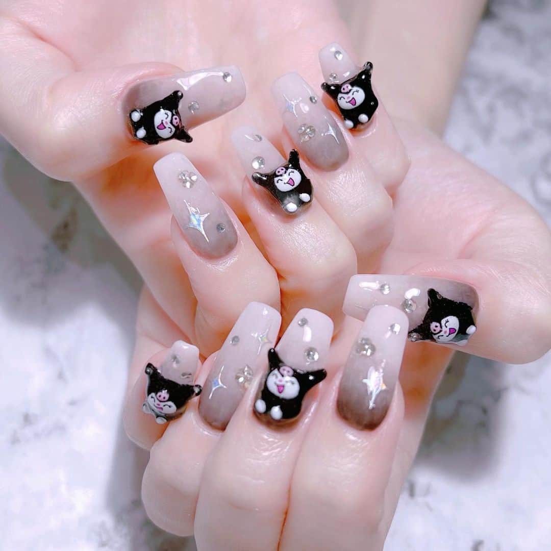 なかやまちえこさんのインスタグラム写真 - (なかやまちえこInstagram)「シアーグラデーション⠀ ⠀ @renkoseki ちゃん⠀ パーツはお持ち込みいただきました♡⠀ ⠀ #nail #nails #nailart #ネイル #美甲 #ネイルアート  #japanesenailart #manucure #japanesenails #manicurist #gelnails #أظافر #네일아트 #미용  #เพ้นท์เล็บ #artedeuñas #เพ้นท์เล็บเจล #ジェルネイルデザイン #ネイルデザイン #nagelkunst #グラデーションネイル @pregel.jp」7月31日 23時59分 - chiekonakayama