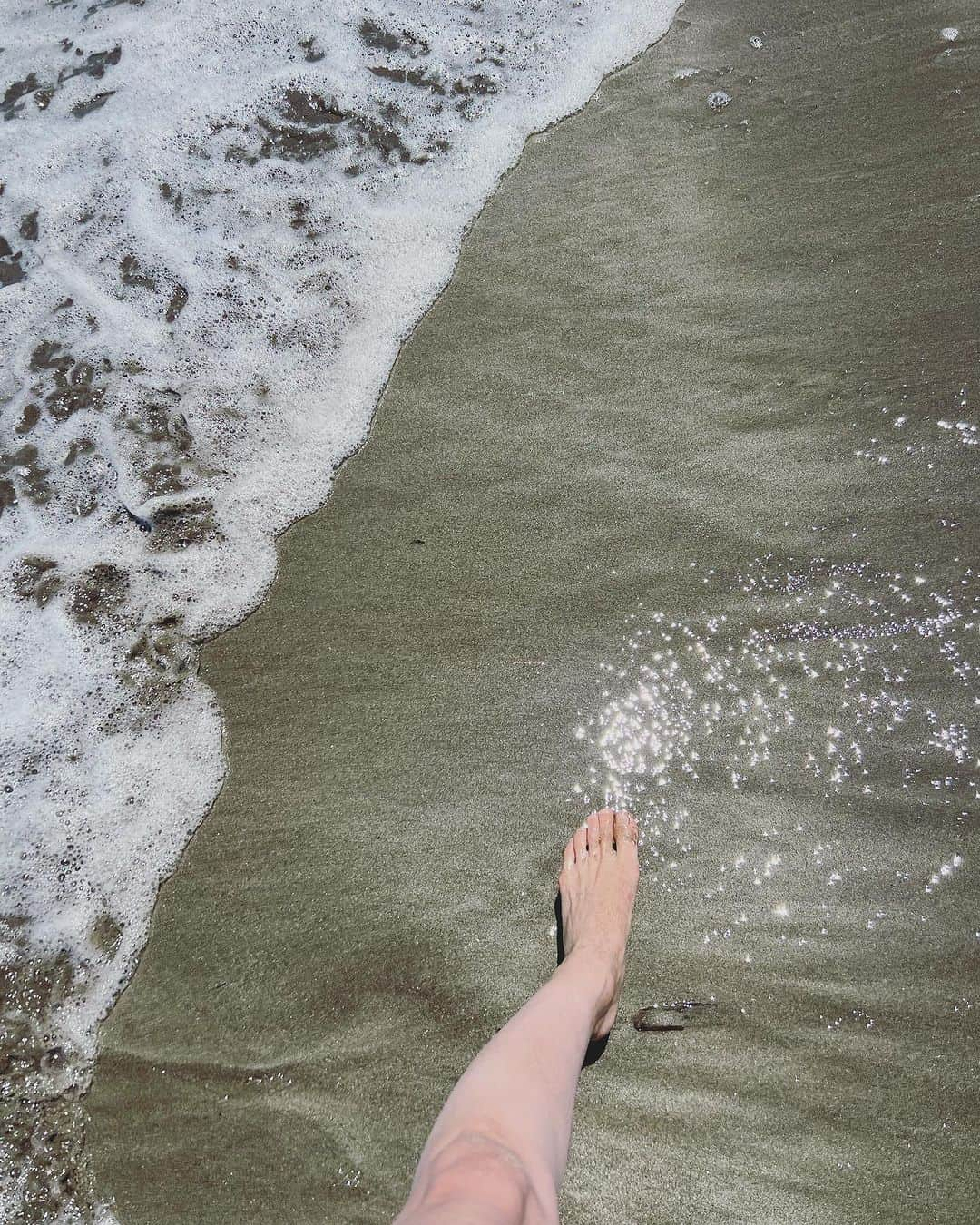 荒井奈緒美さんのインスタグラム写真 - (荒井奈緒美Instagram)「🏖️🍉🐬🍌🌴  大家族で行った海旅行が最高すぎて 今年の夏の想い出がたくさんできた🤍  まだまだ遊ぶぞー🌊  #familytrip」8月1日 21時00分 - naomi__arai