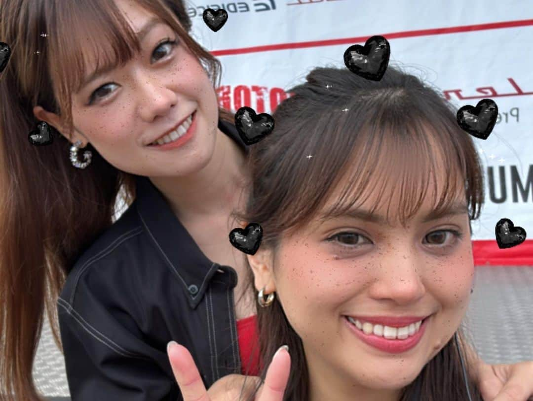 宝生真里奈さんのインスタグラム写真 - (宝生真里奈Instagram)「. 【7月振り返り④】 FDJ2023 Round.4 菅生  前回の富士入院してて行けなくて少し久々でした！！！！  もぉね、本当に大好きな場所。  本当に面白い競技だと思いますドリフト🏎️  暑い中頑張る選手の皆様もチームの皆様も 何より真っ黒になって頑張るスタッフさん 本当にみんなかっこいいです。  FDJを盛り上げるお手伝いが出来てたらいいな と毎回思っているけど出来てるかな🥹  相方のみおりすもとても良い子なので 久々に会えて嬉しかった😊💕  US放送チームといつも一緒で私が1番話しやすい ジャパングリッシュが通じる場所で、 ポジティブマインド全開なみんなとお話できて楽しい💕  オーストラリアからFDJ観に来てる方とも お話しできたし嬉しいっ！  次回も宜しくお願いします🙇‍♀️  #fdj #formuladriftjapan #drift #circuit #sugo #ドリフト　#レースクイーン　#リポーター　#スポーツランドsugo」8月1日 0時08分 - _marina0831_