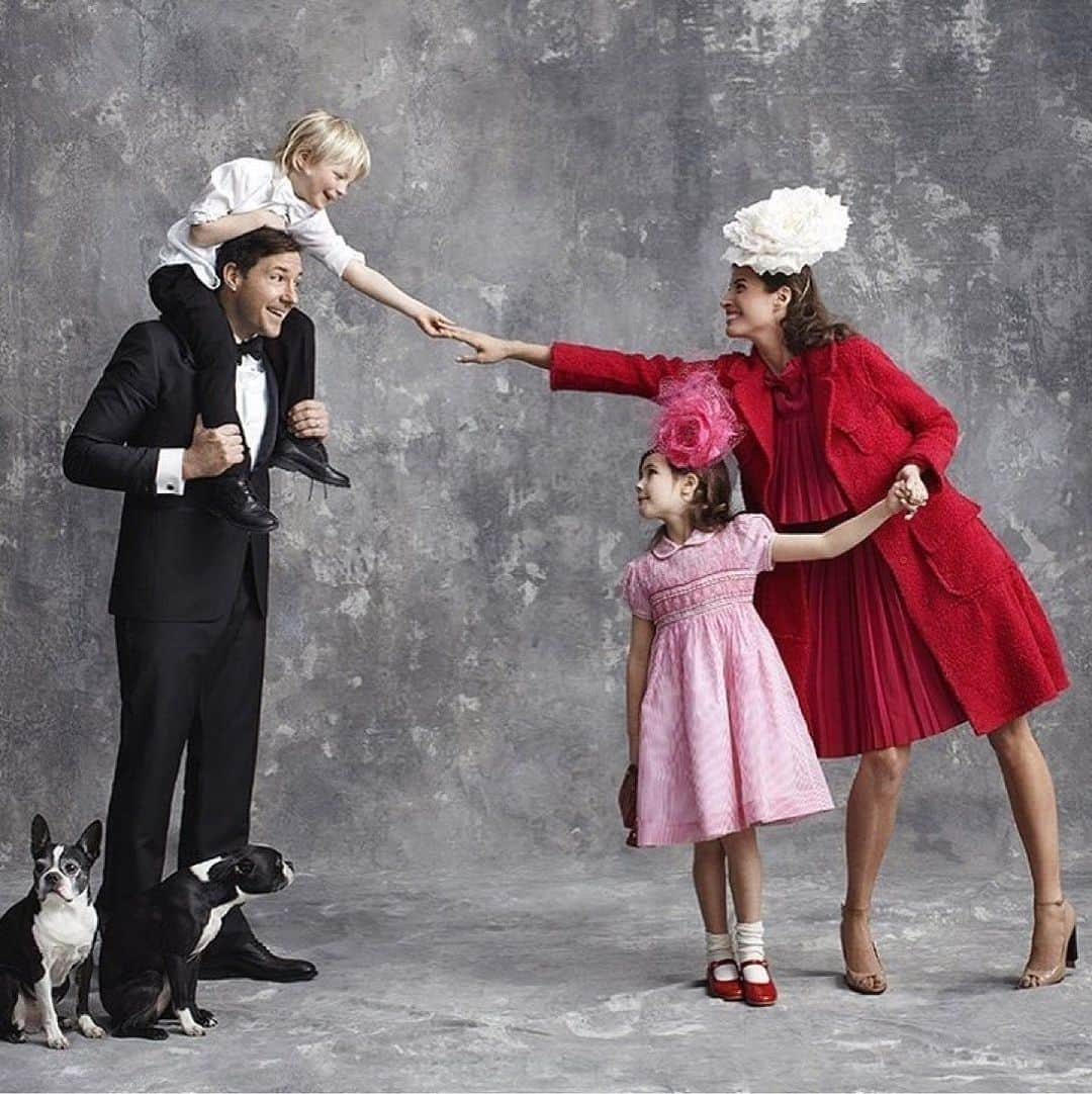 フィリップトレーシーさんのインスタグラム写真 - (フィリップトレーシーInstagram)「Repost• @arthurelgort @cturlington and Ed with their family for @voguemagazine 2011. Fashion Editor: @therealgracecoddington ⁠ Hair: @juliendys ⁠ Makeup: @gucciwestman and @stephane_marais_official」8月1日 0時11分 - philiptreacy