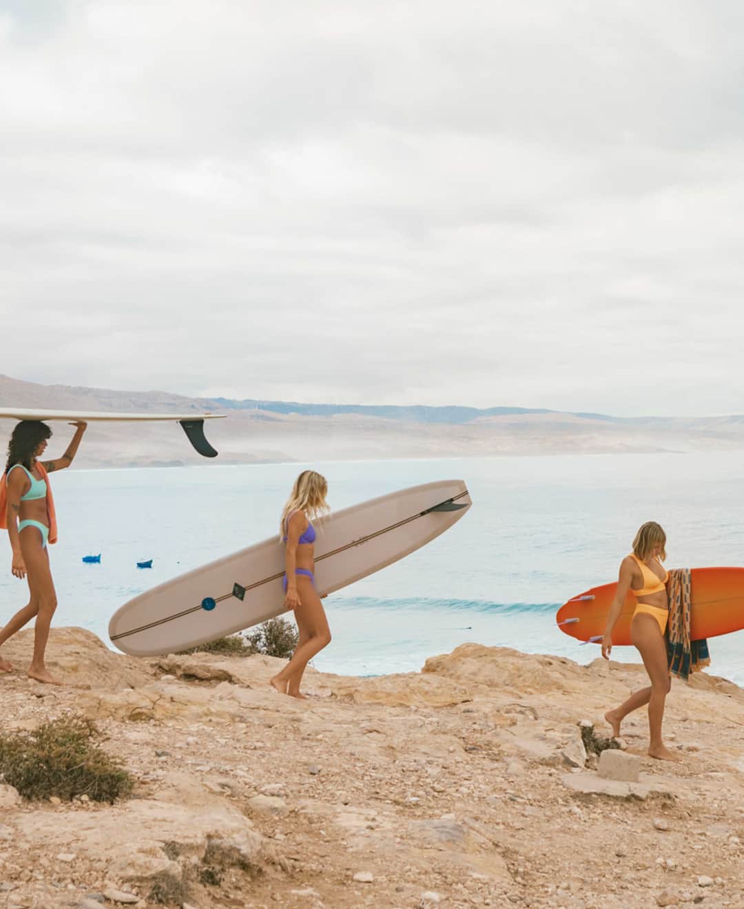 BILLABONG WOMENSさんのインスタグラム写真 - (BILLABONG WOMENSInstagram)「There's nowhere else in time we'd rather be... than in our Paradise Cove. Shop the new collection.  📷 : @woodygphoto」8月1日 1時01分 - billabongwomens