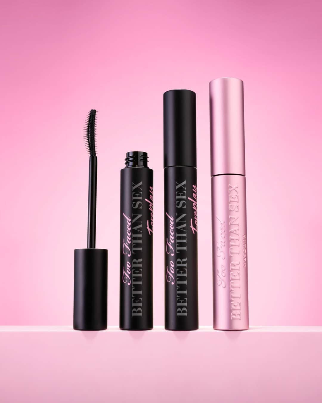 Too Facedのインスタグラム：「Foreplay ALWAYS comes first! 😍🖤 Start by applying our NEW Better Than Sex Foreplay Mascara Primer onto clean, dry lashes and wait up to 10 seconds for mascara primer to dry! Follow with Better Than Sex Mascara for the ultimate lift, length, and volume! ✨ Tap to shop! #toofaced #tfcrueltyfree」
