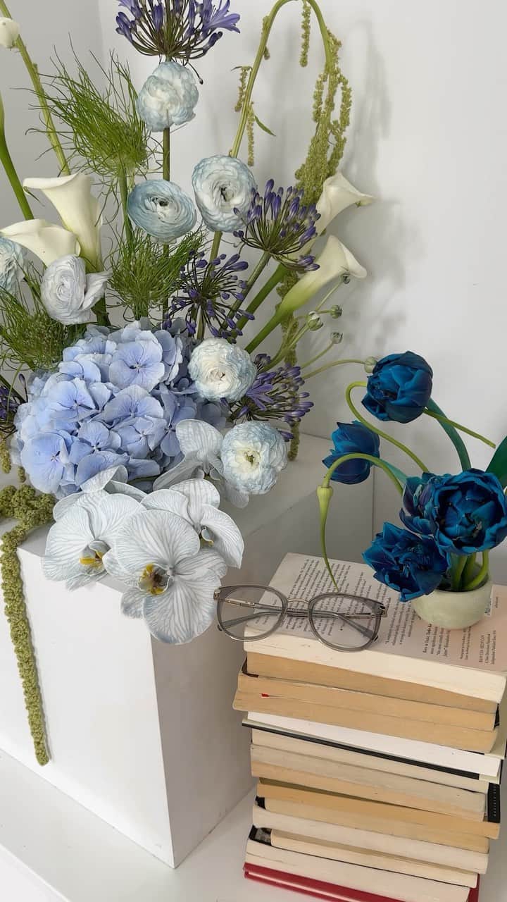 Warby Parkerのインスタグラム：「Found a new hobby for you to make into your entire personalty, inspired by this #warbyblue ikebana 🌾」