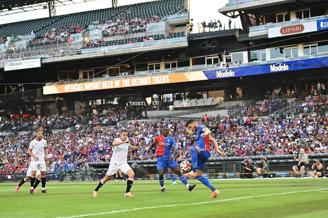 ジョエル・ワードさんのインスタグラム写真 - (ジョエル・ワードInstagram)「America 🇺🇸 thanks for having us @cpfc」8月1日 1時57分 - joelward2