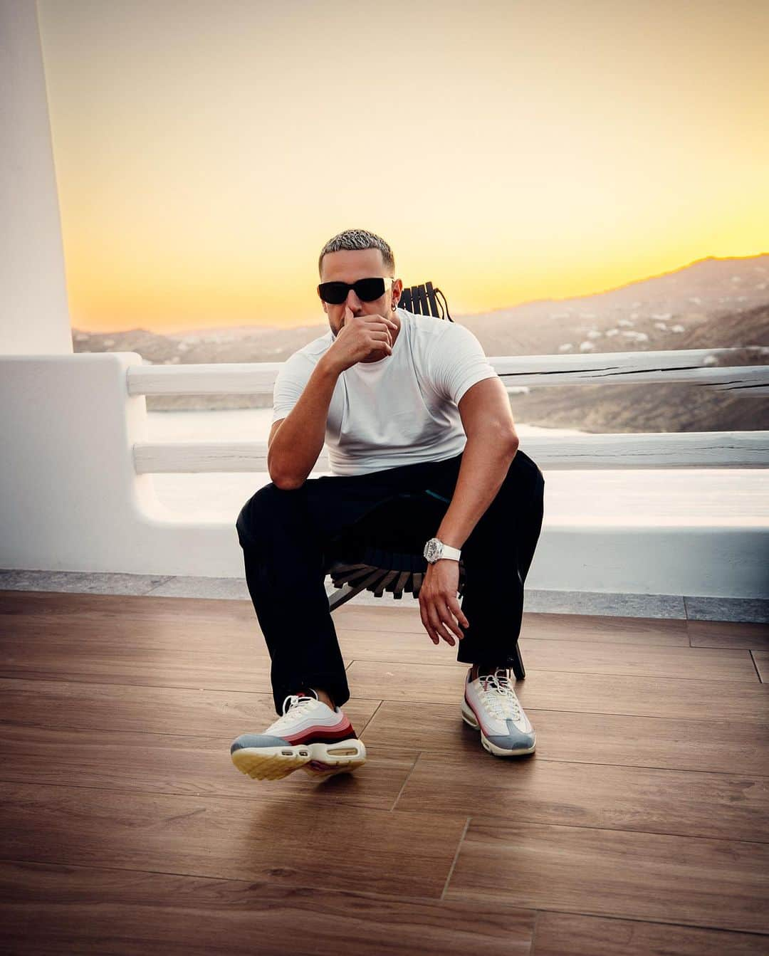 DJスネークさんのインスタグラム写真 - (DJスネークInstagram)「Back In Mykonos 🔭」8月1日 2時30分 - djsnake