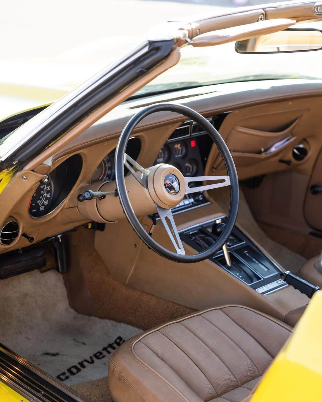 Samuel Lippkeさんのインスタグラム写真 - (Samuel LippkeInstagram)「FOR SALE : Selling the 1975 Corvette Stingray. Such a fun car. Runs beautifully, fast and light. Tuned up with great tires and all new spark plugs and breaks.  350 V8 automatic  T-tops Amazing condition (it's been in my garage for 8 years) $29k obo Lmk if you want it, going to get a more family friendly truck or suv so this one has to go. 🟡 #1975stingray」8月1日 3時07分 - samuel.lippke