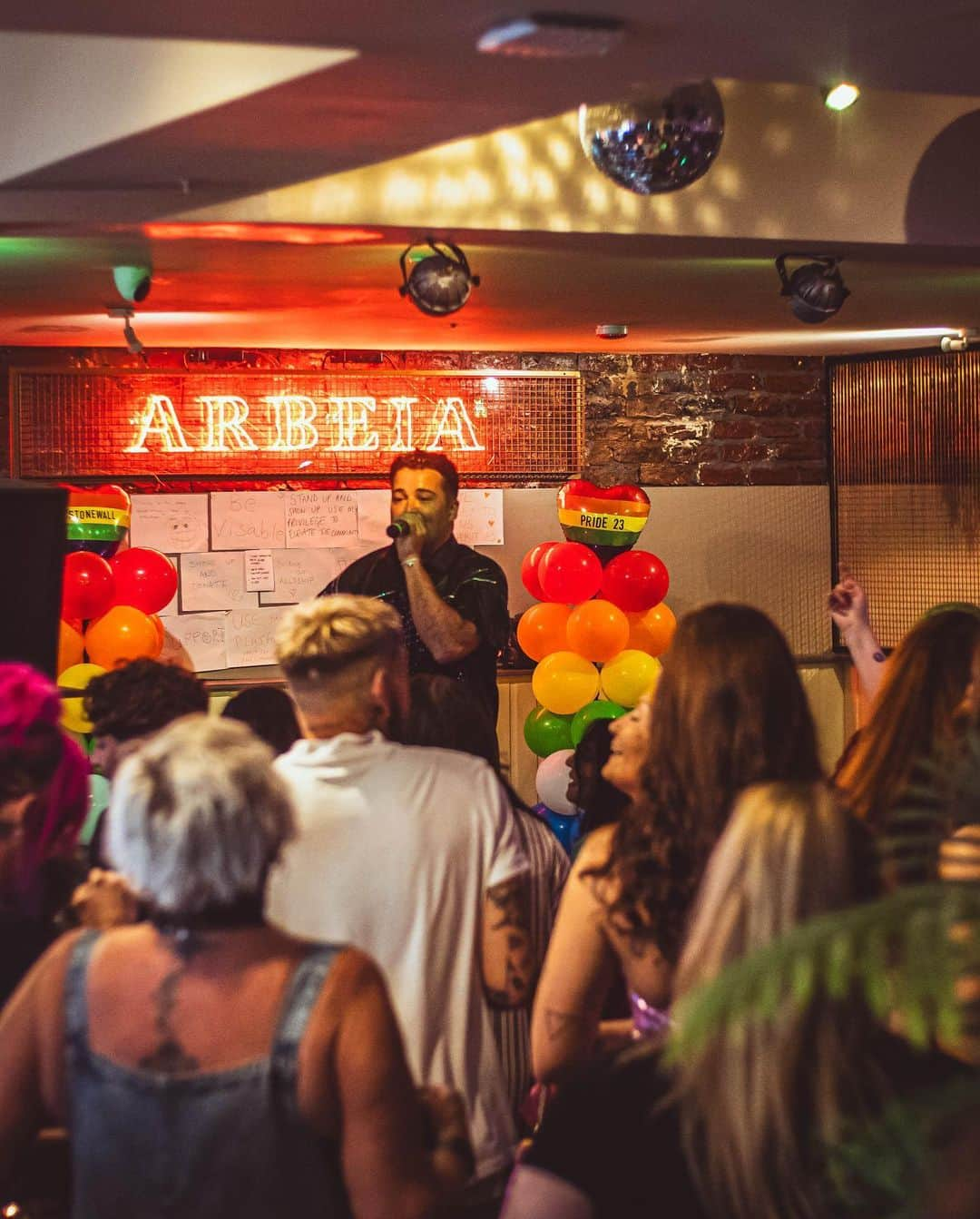 ジェイド・サールウォールさんのインスタグラム写真 - (ジェイド・サールウォールInstagram)「Last week we hosted our first ever @stonewalluk x @arbeiasouthshields Pride event in my hometown of South Shields and it was even better than I imagined 🥹 We had a community fair, a Stonewall empowerment workshop for young people followed by the most incredible entertainment 🤩 It's so important to create safe spaces in our hometowns, where everybody feels comfortable to be themselves without question - and to also provide education to those who may want or need to learn more about LGBTQ+ history and allyship. Stonewall, thank you SO much for working with me to bring this event to the town and for all that you do for the whole community. Thank you to the Arbeia team and local businesses that took part 💖 HUGE thanks to my friends and phenomenal performers @joemcelderryofficial @tiakofi @iamblackpeppa @mr_theo - you gave so many people the night of their lives and I’m so grateful you took the time to show up and show tf out!   We raised money and awareness but most importantly I hope people left the event feeling inspired and liberated 🥹 Can’t wait for the next one ♥️🏳️‍🌈🏳️‍⚧️」8月1日 3時09分 - jadethirlwall