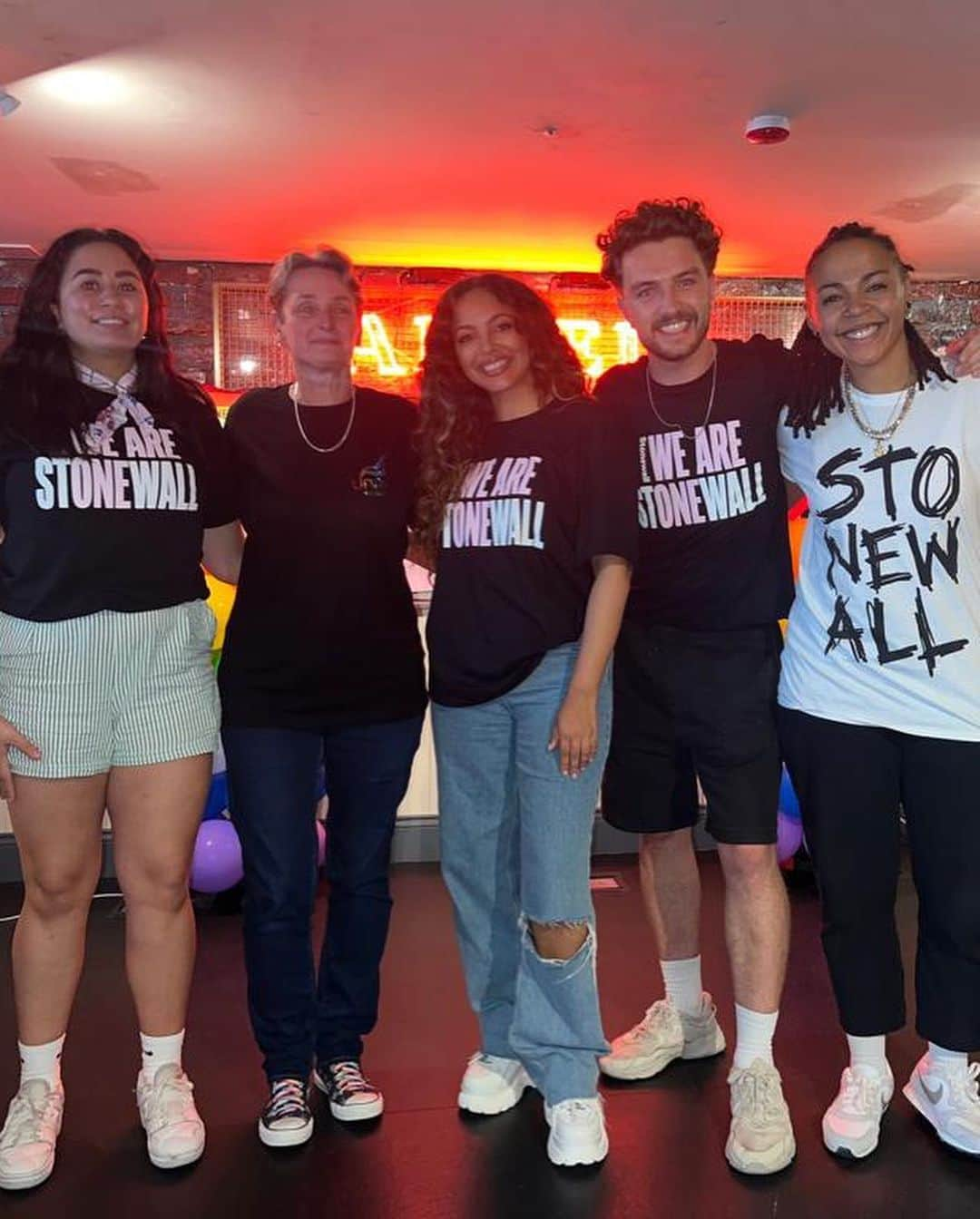 ジェイド・サールウォールさんのインスタグラム写真 - (ジェイド・サールウォールInstagram)「Last week we hosted our first ever @stonewalluk x @arbeiasouthshields Pride event in my hometown of South Shields and it was even better than I imagined 🥹 We had a community fair, a Stonewall empowerment workshop for young people followed by the most incredible entertainment 🤩 It's so important to create safe spaces in our hometowns, where everybody feels comfortable to be themselves without question - and to also provide education to those who may want or need to learn more about LGBTQ+ history and allyship. Stonewall, thank you SO much for working with me to bring this event to the town and for all that you do for the whole community. Thank you to the Arbeia team and local businesses that took part 💖 HUGE thanks to my friends and phenomenal performers @joemcelderryofficial @tiakofi @iamblackpeppa @mr_theo - you gave so many people the night of their lives and I’m so grateful you took the time to show up and show tf out!   We raised money and awareness but most importantly I hope people left the event feeling inspired and liberated 🥹 Can’t wait for the next one ♥️🏳️‍🌈🏳️‍⚧️」8月1日 3時09分 - jadethirlwall