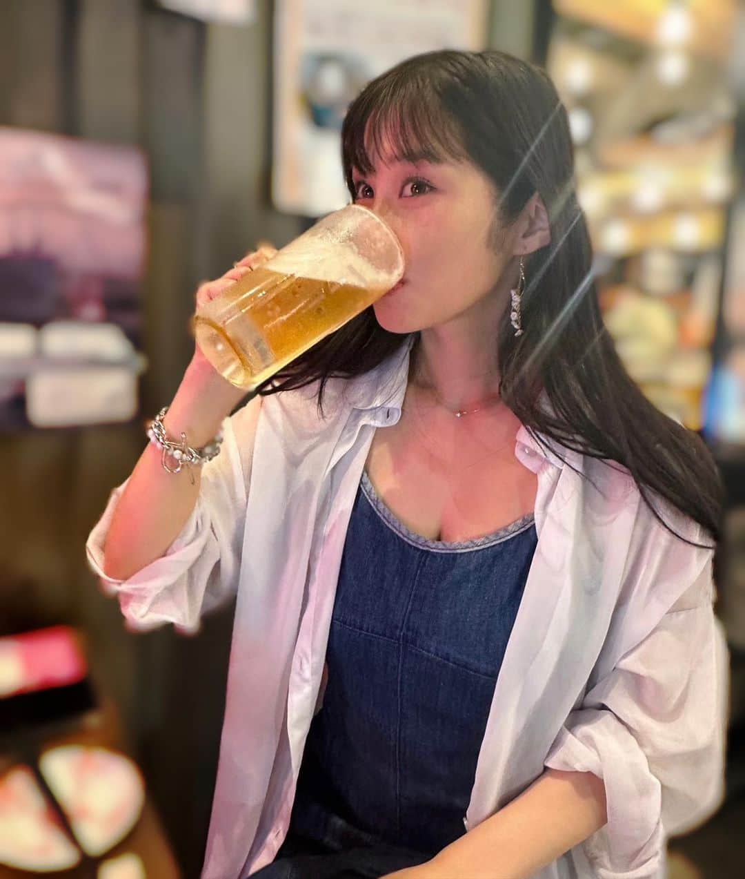 橘花凛さんのインスタグラム写真 - (橘花凛Instagram)「ビール美味しいハルくんかわいい🐶🍺💓 @haru_marupu1213」8月1日 13時15分 - rintakahashi0809