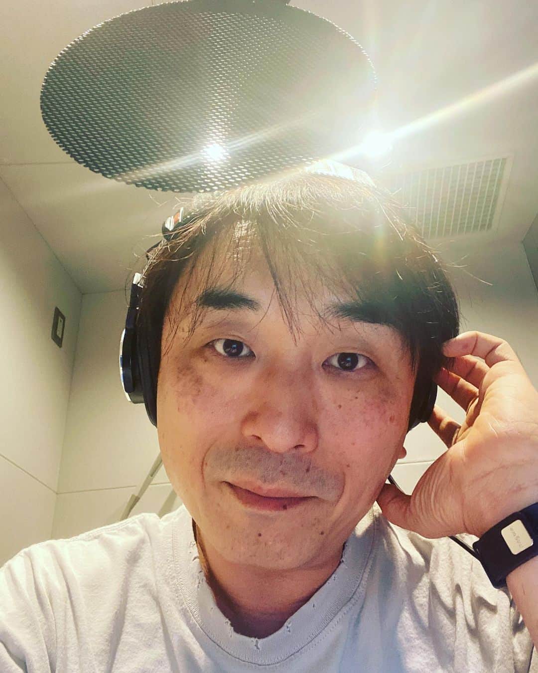 関智一のインスタグラム：「雷雨からのゲーム収録！  #あめあがるかな」