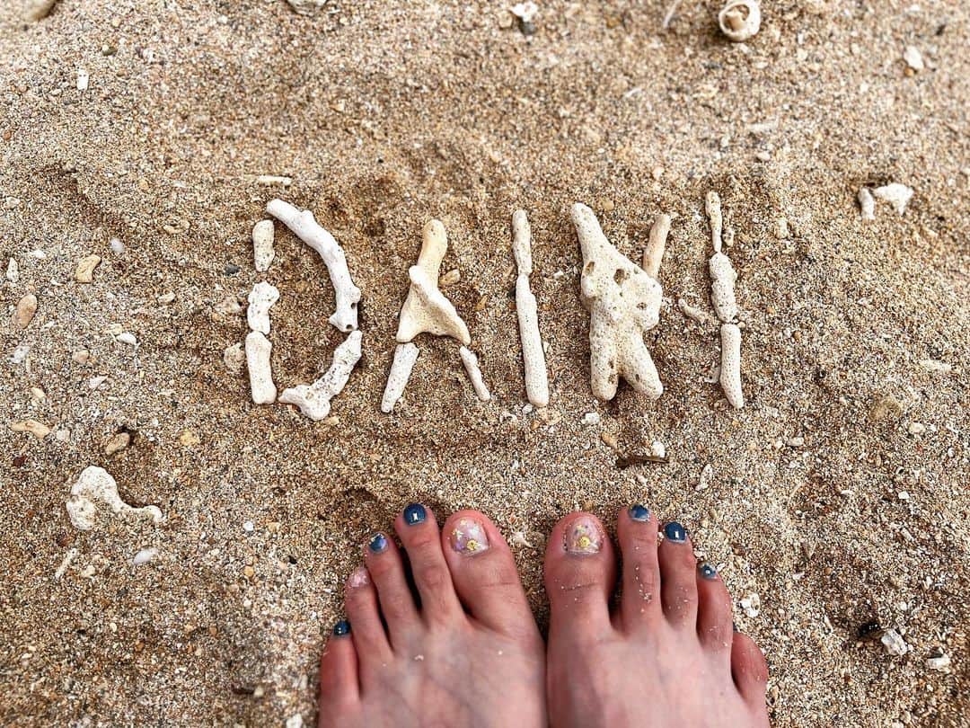 尾島知佳のインスタグラム：「DAIKI 👩🦶」