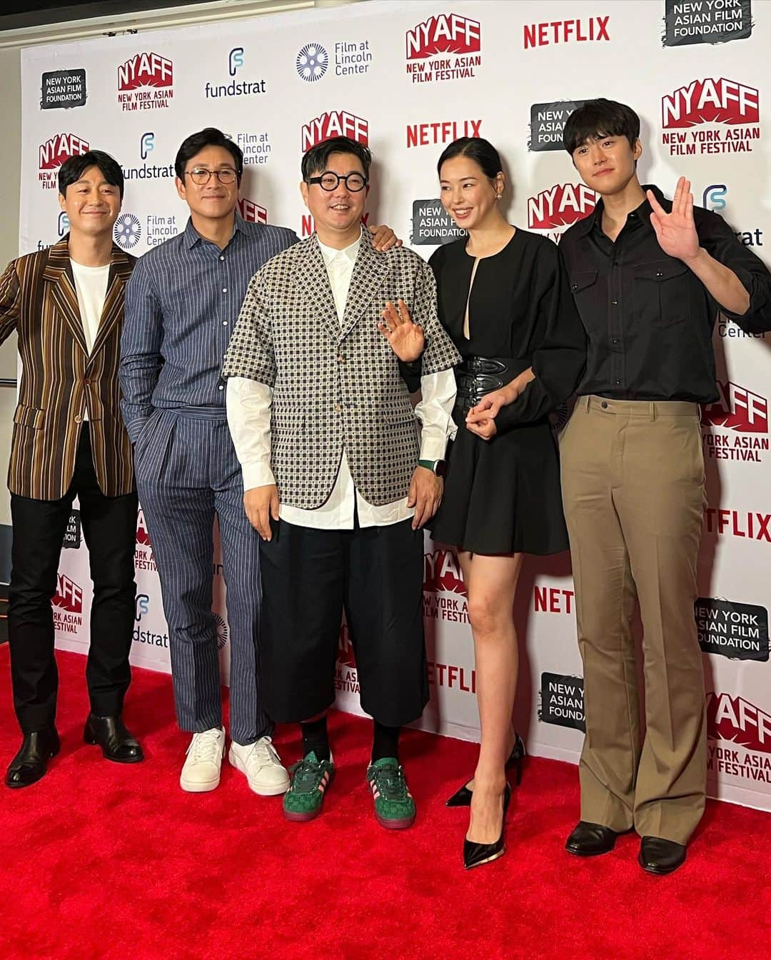 イ・ハニさんのインスタグラム写真 - (イ・ハニInstagram)「NYAFF Red carpet ❤️ . 킬링로맨스 가족들과 같이여서  더 감사했던 🙏」8月1日 6時57分 - honey_lee32