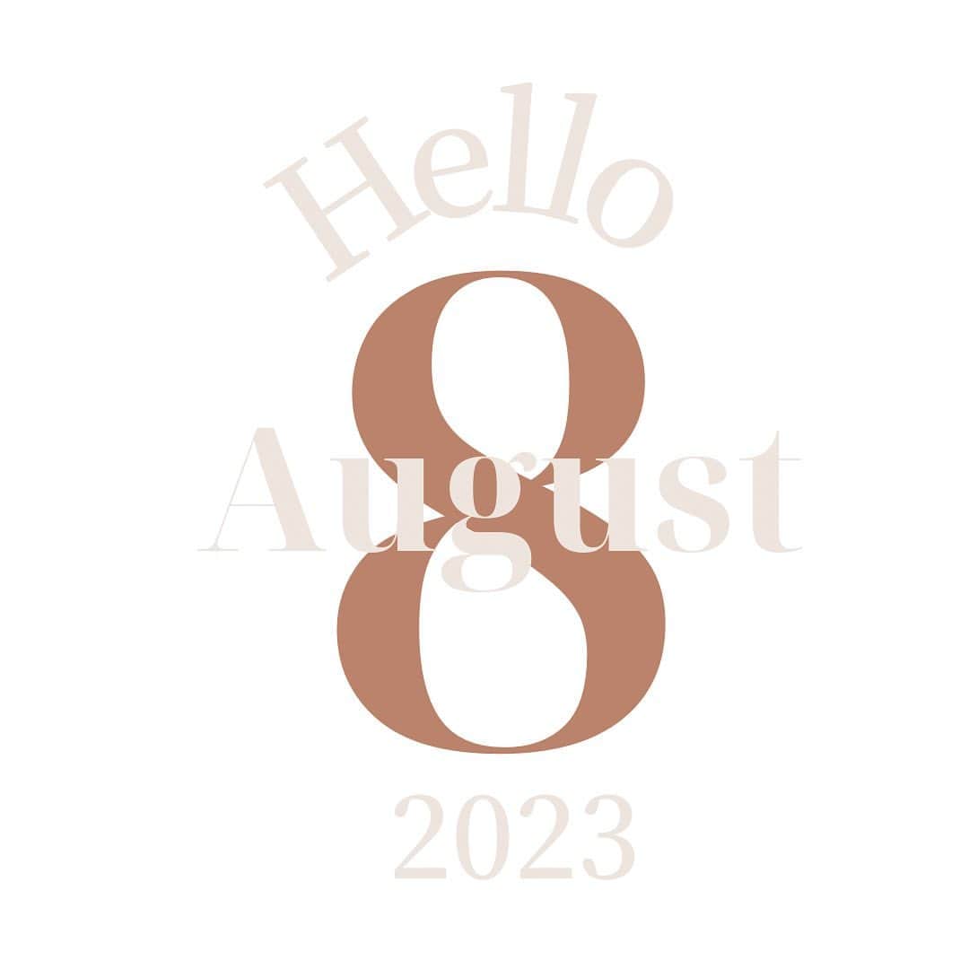 原田あかねのインスタグラム：「8月スタート🍉  みなさま熱中症に気をつけて お過ごしください🍧  #8月#2023年8月」