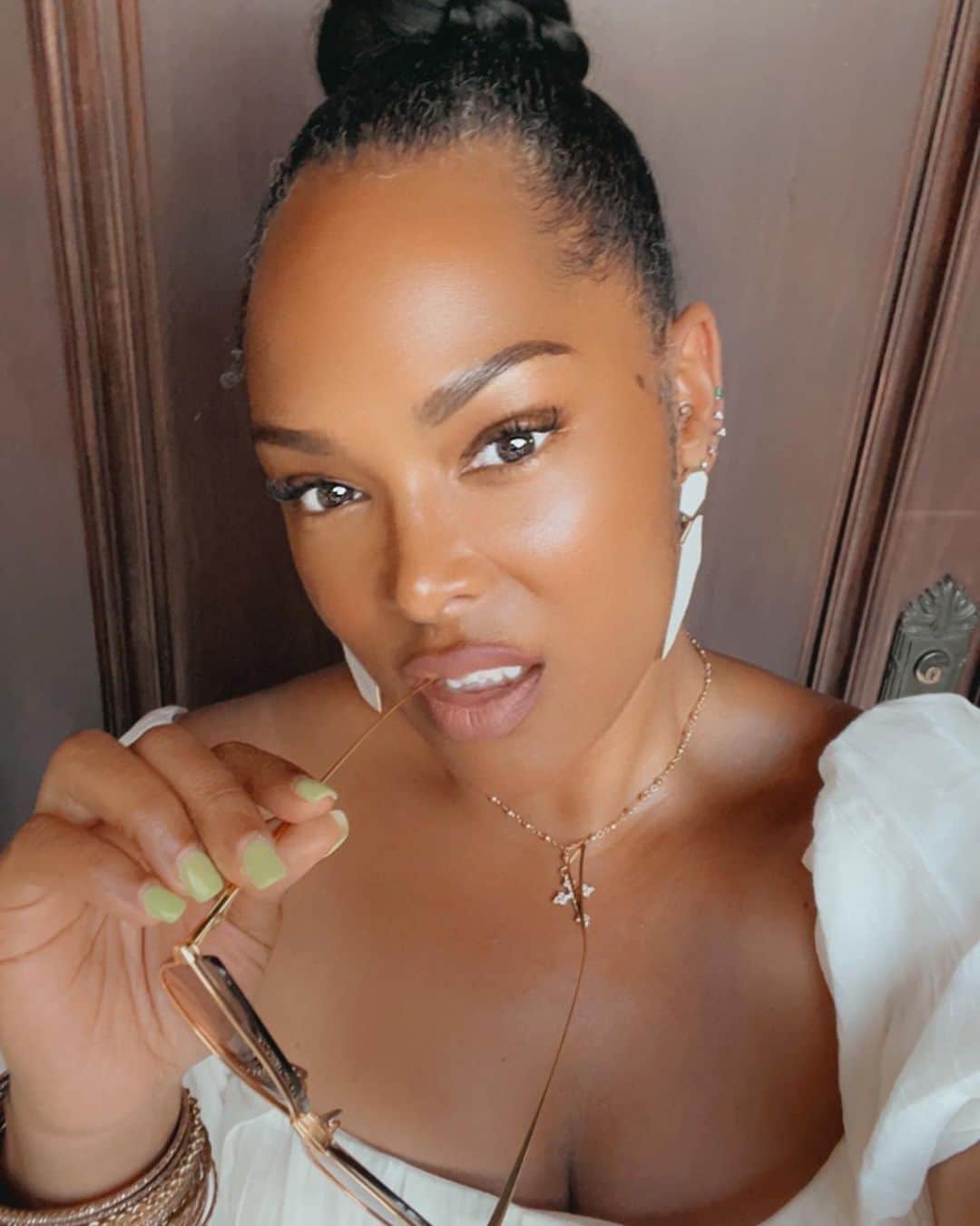 キーシャ・エップスのインスタグラム：「Counting the days of sunshine I get to be a part of.  When able, I sometimes like to sprinkle my own here & there😌✨  Spread light. Not gossip.」