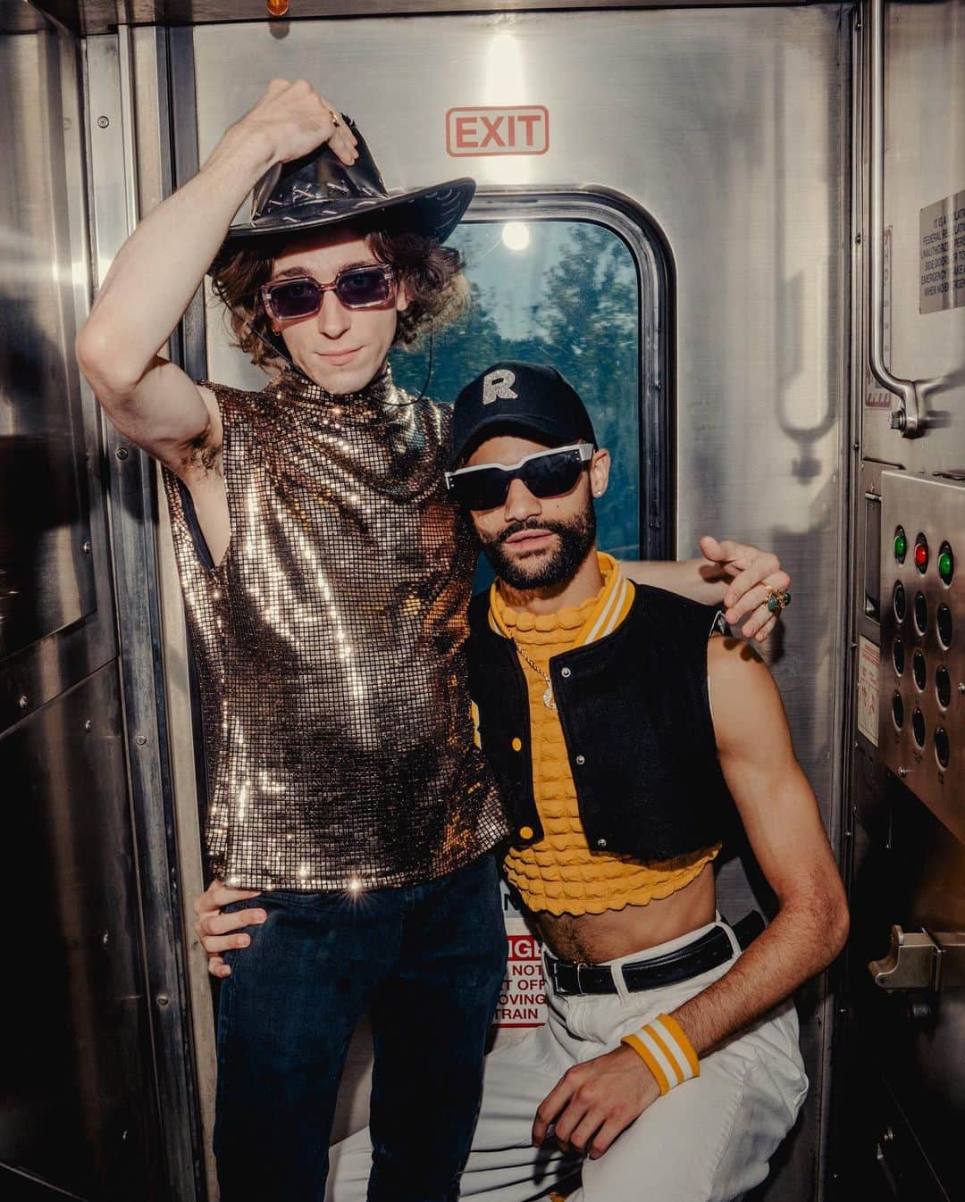 New York Times Fashionさんのインスタグラム写真 - (New York Times FashionInstagram)「Dressed in their “Renaissance” best, fans flooded New Jersey Transit to catch Beyoncé’s performances at MetLife Stadium on Saturday and Sunday.  They clutched paper tickets between chrome manicures. They sweated body glitter onto concrete platforms. They vogued through a transfer at Secaucus. Beginning at 4 p.m., the ordinarily staid commuter rail line became the site of the people’s pregame. Many train cars looked more or less like party buses. Some riders sipped from brightly colored drinks, while others blasted music from portable speakers.   “We’re all a part of the same thing,” Imani Tudor, 28, a photo editor from Brooklyn, said on her way to the show on Saturday. Beyoncé’s album “Renaissance,” which was released exactly one year earlier, is “a love letter to queer people, to Black people, to Black femmes — It’s beautiful to see it come to life,” she added.  Tap the link in our bio to read more about the fans who traveled to Beyoncé’s performances in New Jersey. Photos by @amirbangs」8月1日 8時08分 - nytstyle