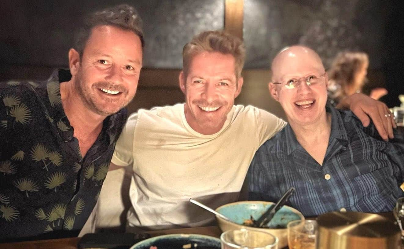 ショーン・マグワイアのインスタグラム：「Lovely night with my Krod Mandoon brothers @alexhardcastle1 & @realmattlucas & who popped into LA for a visit. Always great to see him.As fun as you might expect. Our flaming swords were on fire.」