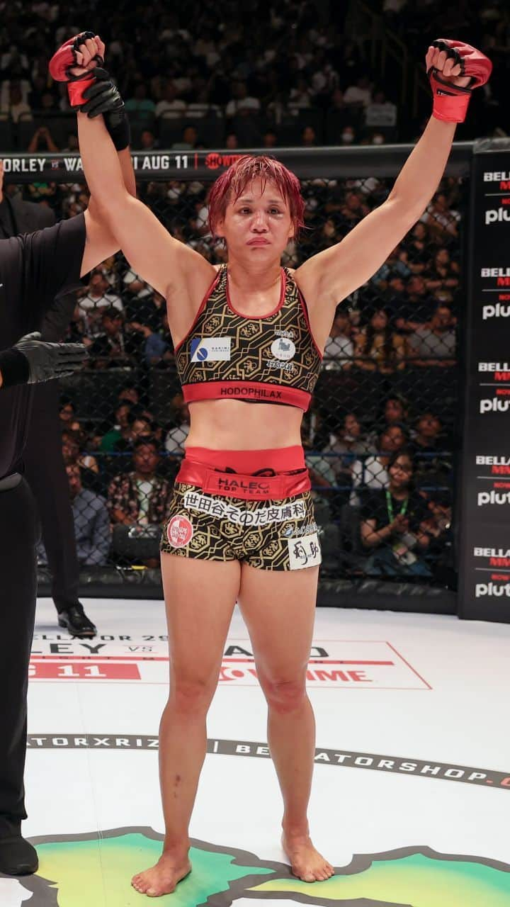 渡辺華奈のインスタグラム：「Will Watanabe get her shot at Liz Carmouche? 👀  Off the back of her win at #BellatorXRizin, Japan's own @kana_0821 sets her sights on securing flyweight gold next 🔥」