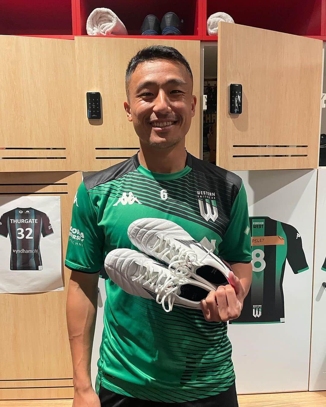 今井智基さんのインスタグラム写真 - (今井智基Instagram)「Thank you so much for supporting me every season. Can't wait to play with the new boots!! @mizuno_football_jp   #MIZUNOFOOTBALL #ミズノフットボール #MORELIA #モレリア #MORELIANEOⅣJAPAN #モレリアネオ #MADEINJAPAN」8月1日 8時58分 - tomoki_imai.jp