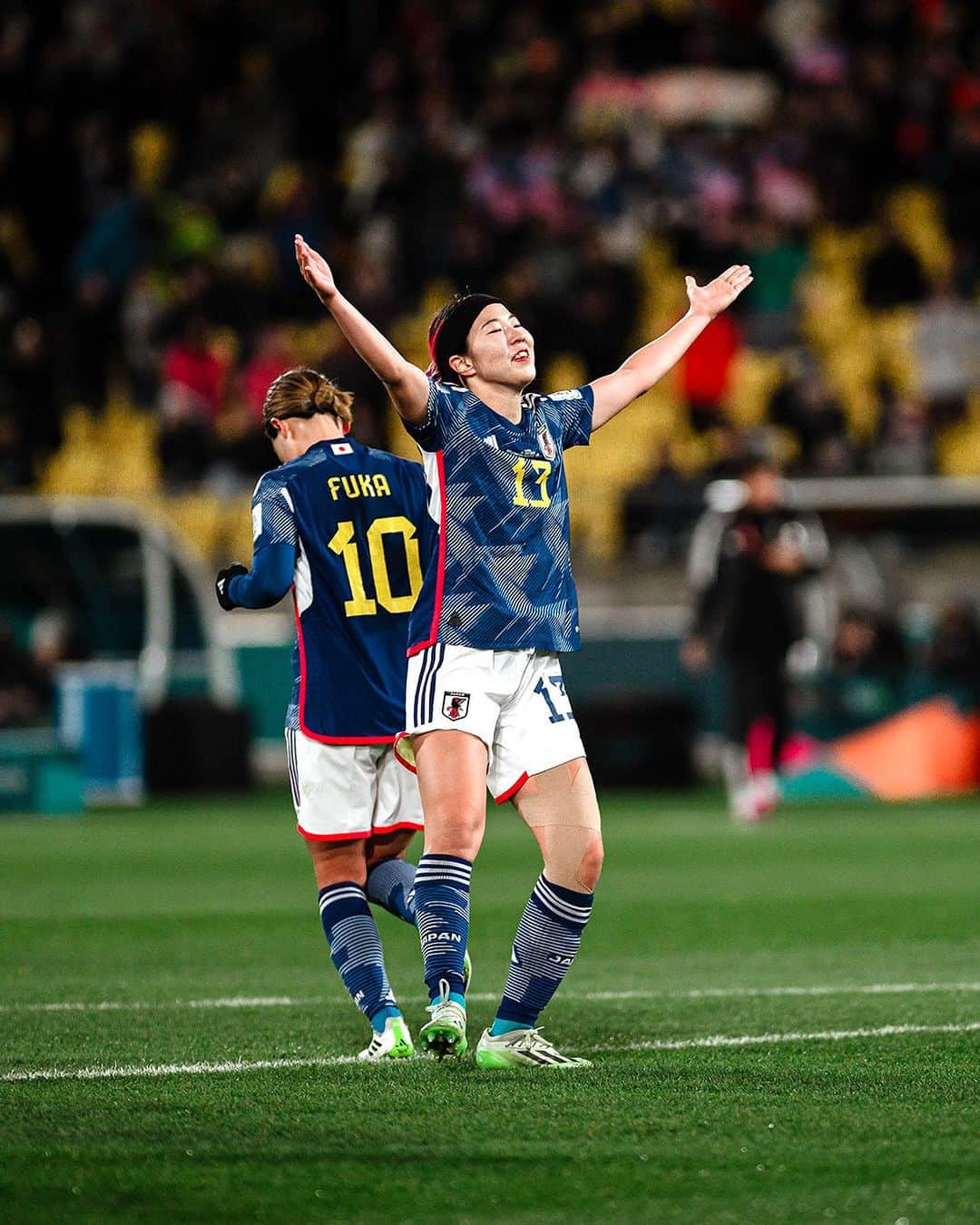 遠藤純のインスタグラム：「Jun Endo and her teammates from Nadeshiko Japan are going to the round of 16! Let's send @jun_soccer524 messages of encouragement to carry her through the knockout stage ⬇️」