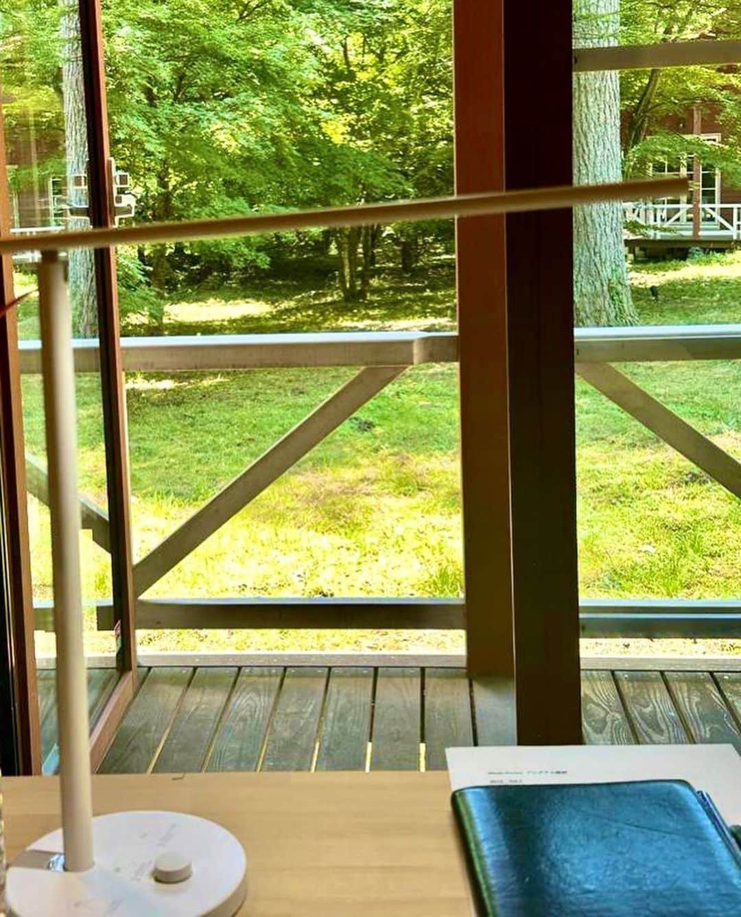 久石譲のインスタグラム：「I am composing at my summer house.  #joehisaishi #summerhouse #green #trees #woods #mountains #sky #sun #birds #singing #forest #shower」
