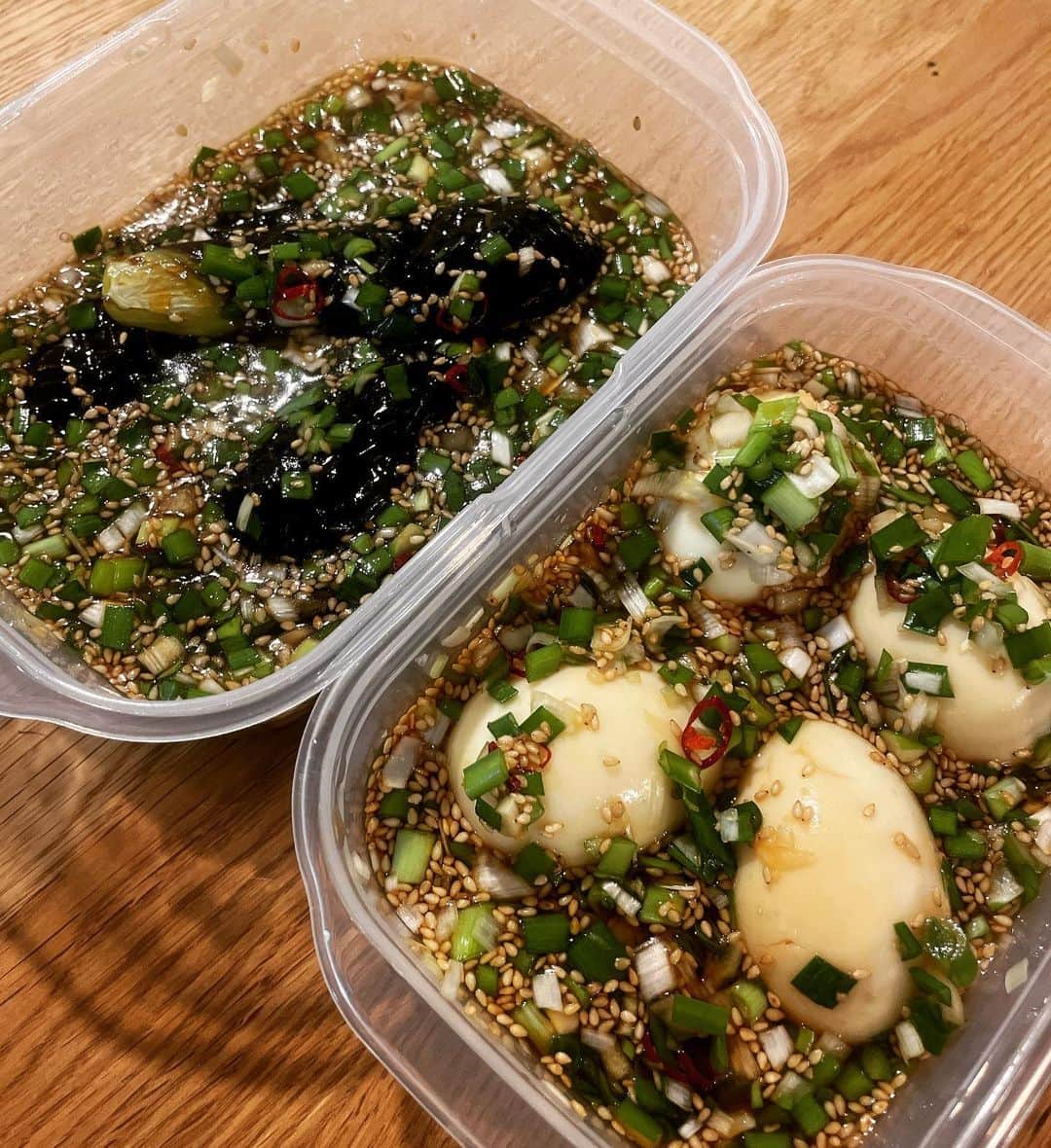 のインスタグラム：「さいきんのおつまみたち。 夜な夜な黙々と作るのが好き🍆  #麻薬卵  #麻薬茄子 #やみつきレタス  #茄子と豚バラのポン酢炒め  #長芋味噌炒め」