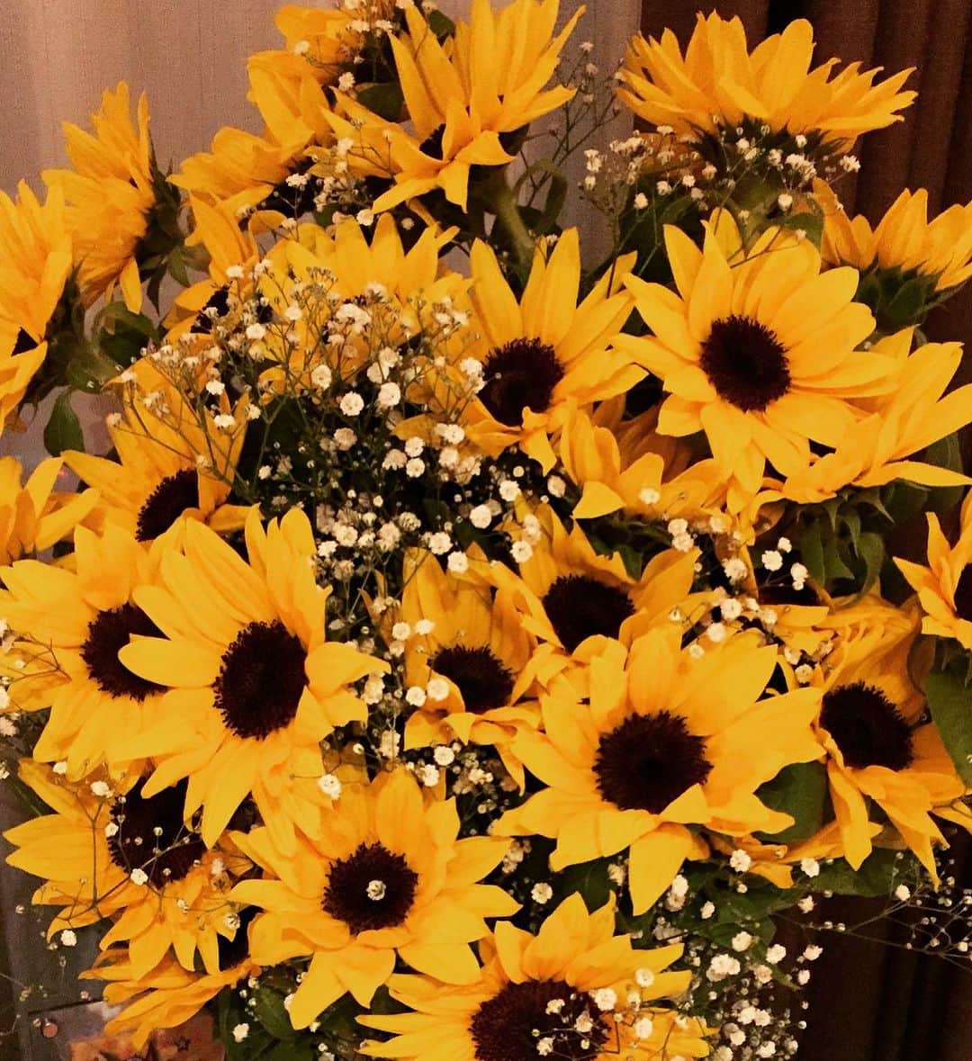 のインスタグラム：「8月START🌻 暑さに負けず 素敵な8月になりますように☀️」