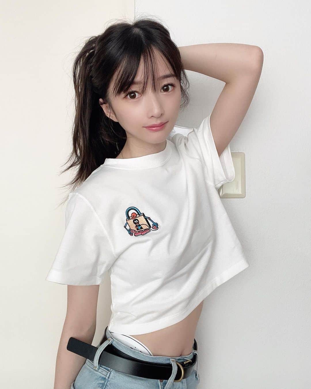 月野もものインスタグラム：「8月だ〜🎐 水分補給して熱中症に気をつけてね☀️」