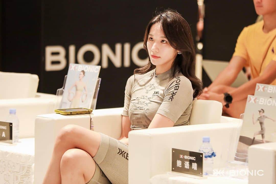 バオ・ユーチンのインスタグラム：「关于我和X-BIONIC的一些分享， 当你想要开始你的户外运动，我想你需要他们了！🧗🏼‍♀️」