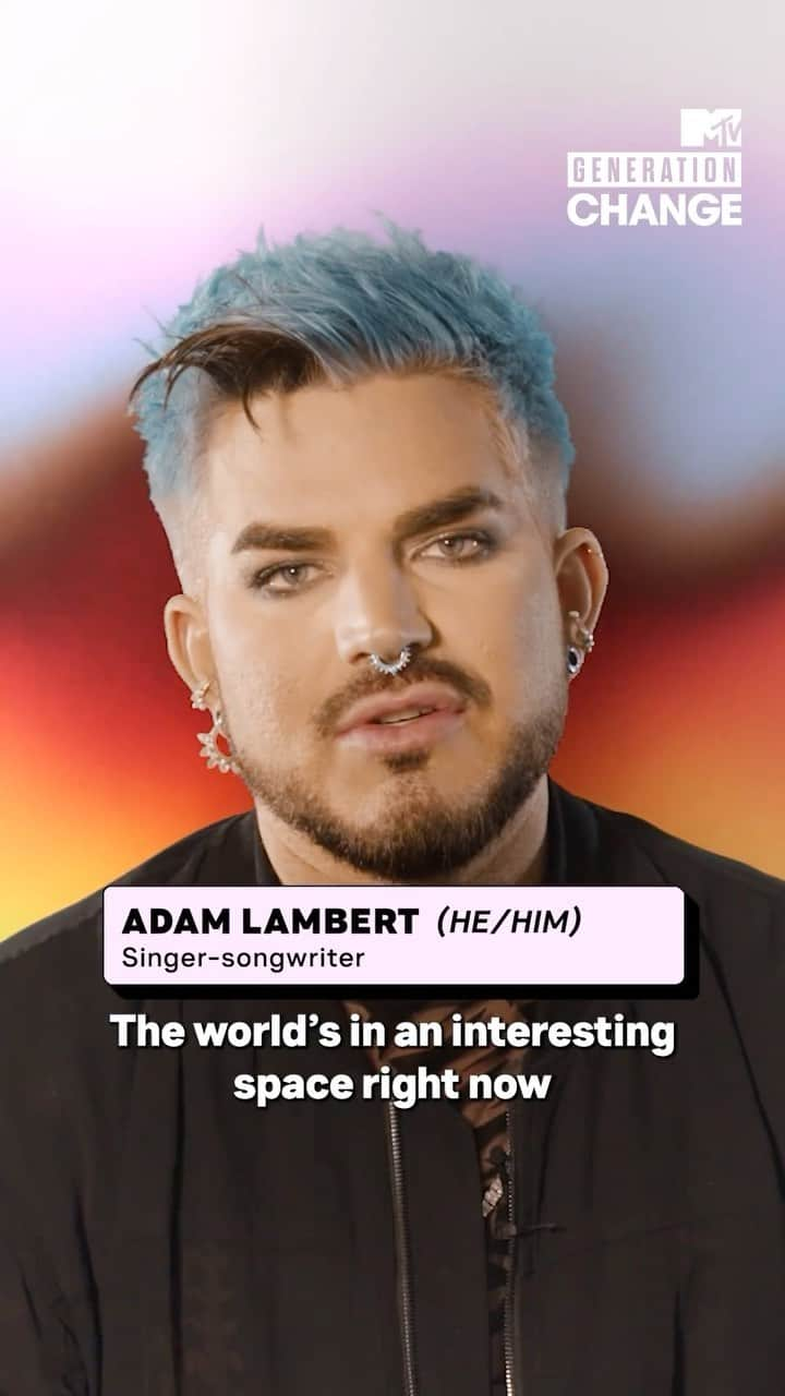 アダム・ランバートのインスタグラム：「Global allyship - it’s the next big step forward 🏳️‍🌈   Join @AdamLambert as he reflects on how far the LGBTQIA+ movement has come in some countries, while others still need our solidarity and support.  For more information visit http://Allout.org at the link in our bio 📍  #OutLoudProudOnTour #Pride2023 #GenChange @weareallout」