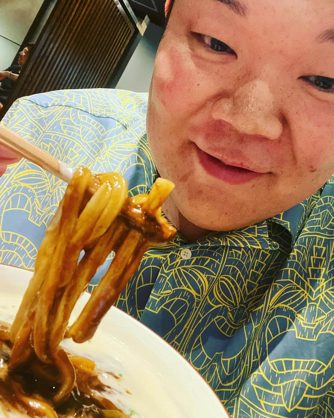 カバさんのインスタグラム写真 - (カバInstagram)「パート①  過ぎるTV観て下さった方、ありがとうございました！  カレーうどんベスト20、いかがだったでしょうか！気になるお店はありましたか？😊  今回ご紹介出来なかった名店もまだまだありますので、皆さん是非お店に行ってみて下さい😎️✨  フォルダに残ってる写真載せときますー！  ご協力下さったお店の皆さま、ありがとうございました！  どのお店も個性があって カバッチグー！👍 でした️✨  また行かせていただきます🦛🔥  #なるみ岡村の過ぎるTV #過ぎるTV #関西グルメF4 #グルメF4 #関デブ∞ #感デブエイト #関西グルメ #カレーうどん #カバッチグー #皆さんのおすすめも教えてね」8月1日 22時32分 - kabaking0129