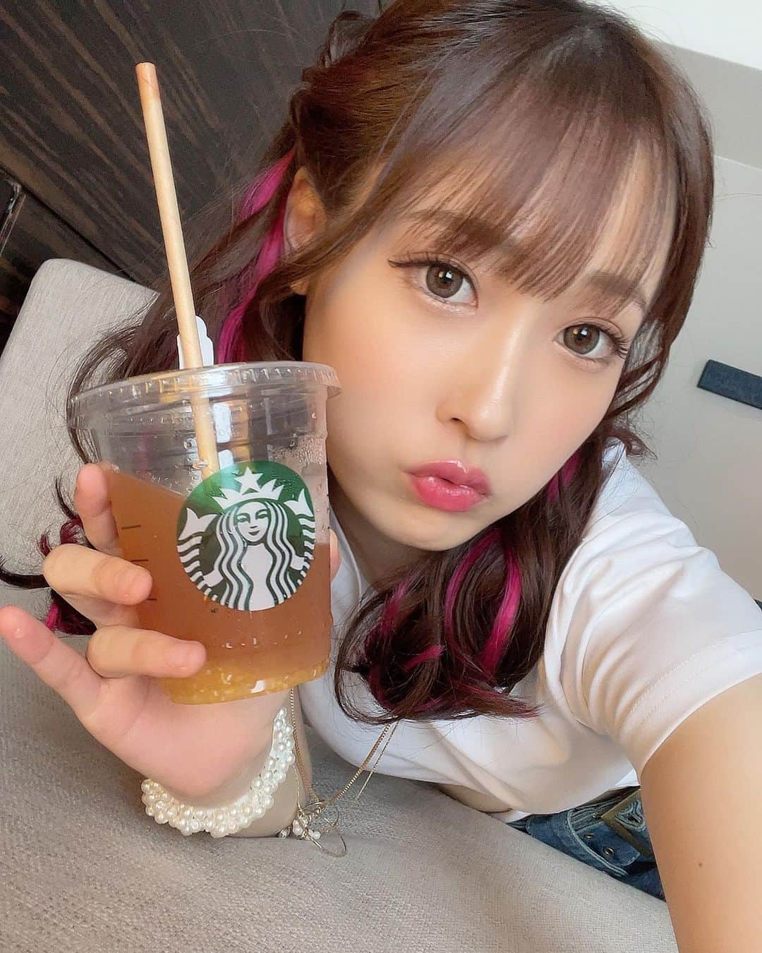 天然かのんさんのインスタグラム写真 - (天然かのんInstagram)「おやすみ〜🍒  #ギャル#2023#スタバ#japanesegirl」8月1日 22時53分 - amane__mizuki1222