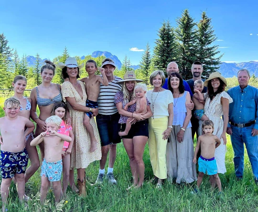 Caitlyn Jennerのインスタグラム：「Fabulous Jenner family reunion in Jackson!!」