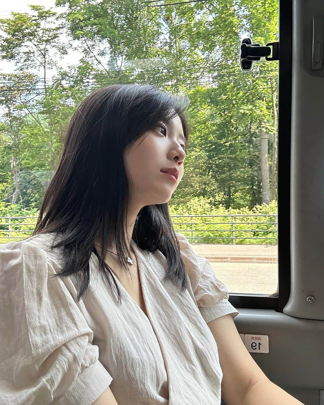 suna（ソナ）さんのインスタグラム写真 - (suna（ソナ）Instagram)「🛤️🌱」8月1日 15時34分 - ggulggulsuna