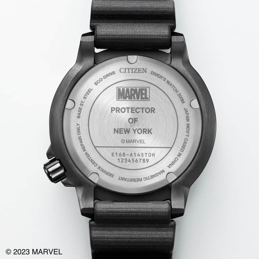 CITIZEN（シチズン時計）さんのインスタグラム写真 - (CITIZEN（シチズン時計）Instagram)「『プロマスター』「MARINE」シリーズから「スパイダーマン」と「マイルス・モラレス」の限定モデルが発売！  マーベルが誇るスーパーヒーロー「スパイダーマン」とピーターの意志を継ぐ「マイルス・モラレス」をデザインのモチーフにした限定モデル。カラーリングや文字板など、随所に作品の世界観やキャラクターの個性を取り入れています。  【キャラクターの個性が光る文字板、ベゼル】 文字板や時分針の縁取り、ベゼルのカラーリングには「スパイダーマン」「マイルス・モラレス」それぞれの象徴的なスパイダースーツカラーを取り入れました。12時のインデックスには各ヒーローの顔を、文字板中央にはスパイダーマンのシンボルマークをあしらっています。  【裏ぶたには、あのキャッチフレーズと名セリフ】 「スパイダーマン」モチーフモデルの裏ぶたにはキャッチフレーズである「FRIENDLY NEIGHBORHOOD SPIDER-MAN」が入り、「マイルス・ モラレス」モチーフモデルの裏ぶたにはニューヨークを守る彼の名セリフ「PROTECTOR OF NEW YORK」の特別な刻印が入っています。 ※裏ぶた刻印の向きは製造の都合上、個体差が生じます。  【オリジナルBOX】 それぞれのキャラクターを象徴するキャッチフレーズ・名セリフとカラーリングをあしらった、限定BOXが付属します。  スパイダーマン 【BN0250-07L ￥55,000 (税抜価格￥50,000) 限定モデル500本】 マイルス・モラレス 【BN0255-03E ￥55,000(税抜価格￥50,000) 限定モデル500本】 ※2023年8月1日発売  #シチズン #マイシチズン #citizen #citizenwatch #betterstartsnow #腕時計 #時計 #時計好き #腕時計好き #腕時計好きな人と繋がりたい #時計好きな人と繋がりたい #腕時計くら部 #watch #watches #wristwatch #watchfan #watchlover #プロマスター #promaster #エコドライブ #ecodrive #海 #防水 #ダイバーズウォッチ #diverswatch #新作 #マーベル #スパイダーマン #マイルスモラレス #spiderman」8月1日 16時00分 - citizenwatchjp
