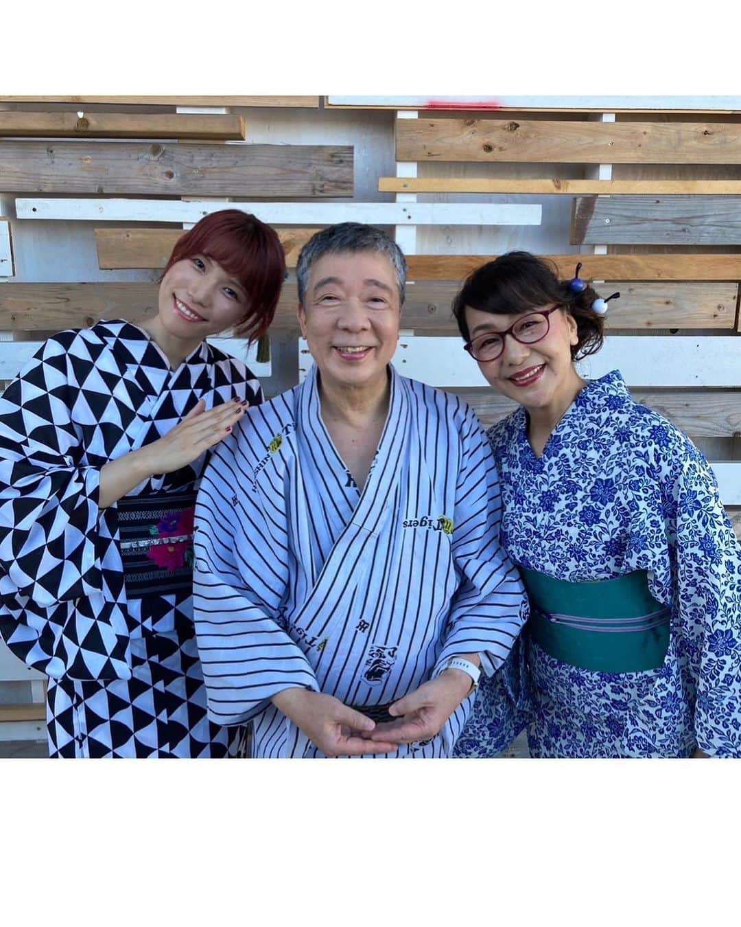 のインスタグラム：「7/29に湘南で行われた 笑福亭鶴光のオールナイトニッポンＴＶ@JCOM 公開収録 めちゃくちゃ楽しかったー！！！！  浴衣→三松　 @mimatsu.shara.kimono  帯・帯留め・ﾍｱｰｱｸｾ→ふりふ　@furifufurifu  このヘアスタイル、メイクさん5分ちょっとでやってくれた」