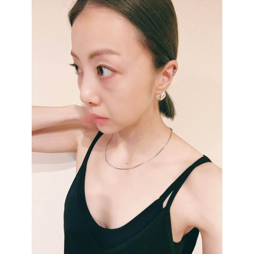 Shizukaさんのインスタグラム写真 - (ShizukaInstagram)「❤︎FAV♡ #DreamShizuka #TRES #silver #8月こんにちは #シズカノシフク #シズカノシブツ」8月1日 17時07分 - shizuka_dream06