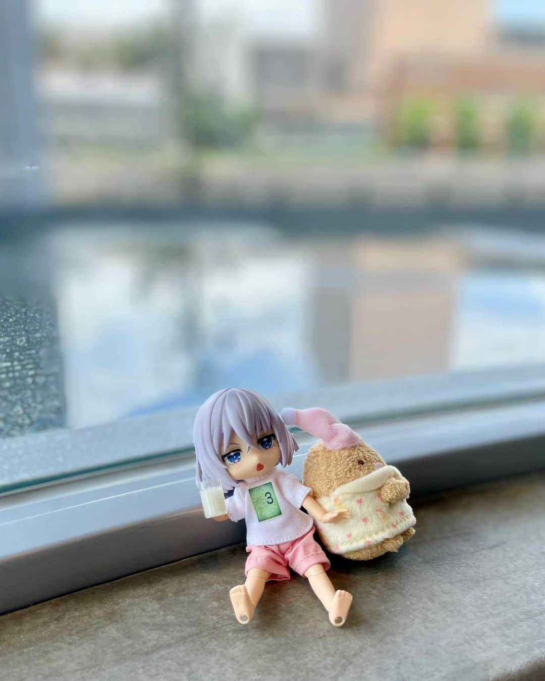 此ノ木よしるのインスタグラム：「夏休みを満喫する千子ちゃん🥛  #ねんどろいど #piccodo #ねんどろいどカスタム」