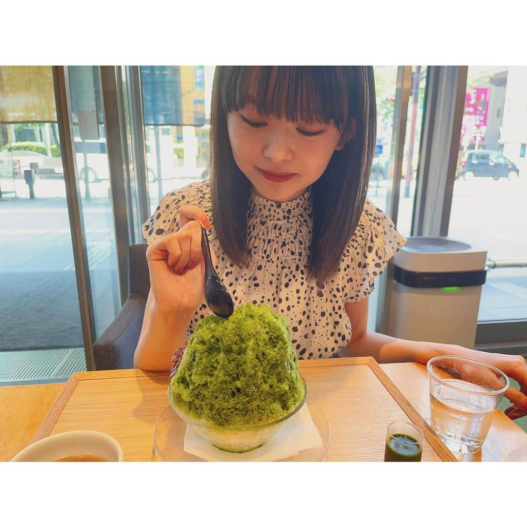 藤村木音のインスタグラム：「・ 3年間ぐらい食べそびれていた かき氷🍧やっと食べれた！ 美味しかった︎☺︎  #夏#summer#かき氷#ljk#jk#fyp#05#高校生」