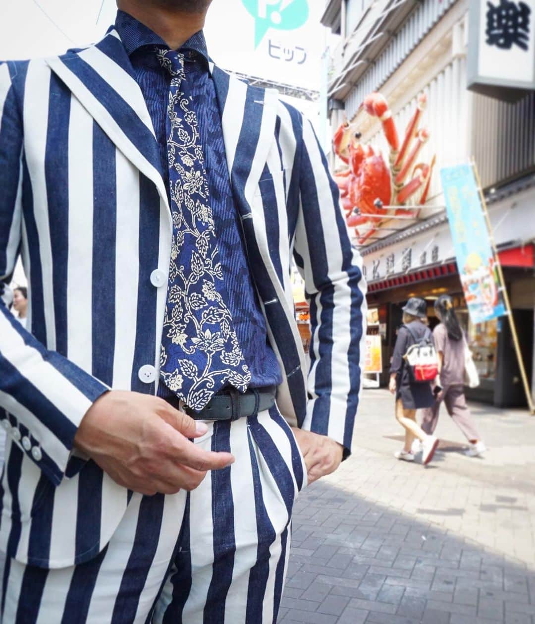 Luxumさんのインスタグラム写真 - (LuxumInstagram)「NANIWA Style🐙  #osaka #suit #オーダースーツ #オーダータキシード #mensfashion」8月1日 18時09分 - order_suit_luxum