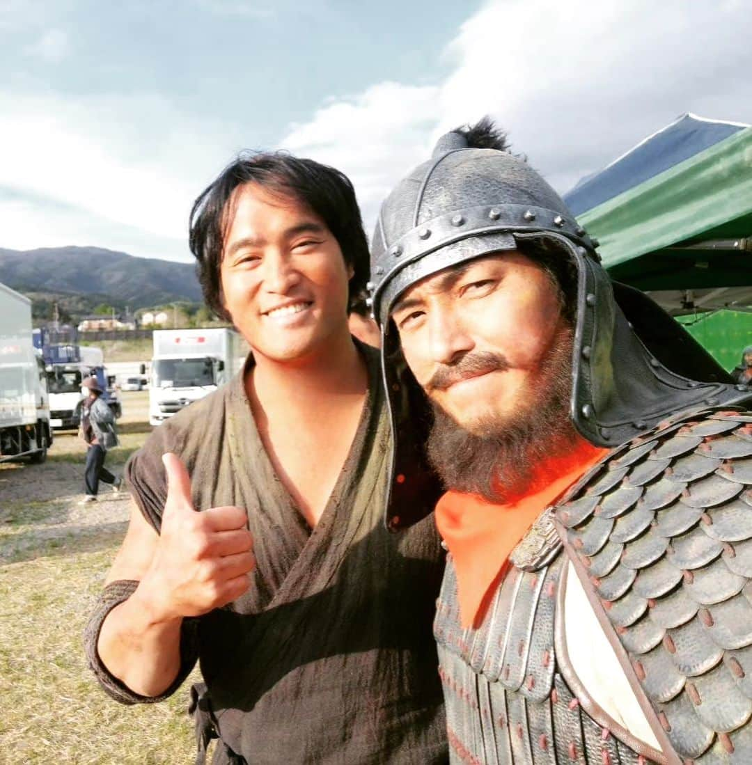 高橋光臣さんのインスタグラム写真 - (高橋光臣Instagram)「【 #キングダム運命の炎 】 大ヒットスタート！！ 現場ではラグビーの後輩、#スーパー戦隊 の後輩。竜川役の佳久創さんとまたご一緒しました。相変わらず礼儀正しく知的。才能に溢れた俳優です。そしてキングダムの劇中でもそうですが、破壊的なパワーは圧巻です。 #キングダム #竜川 #干央 #佳久創 #高橋光臣 #ラガーマン」8月1日 18時19分 - mitsuomitakahashi