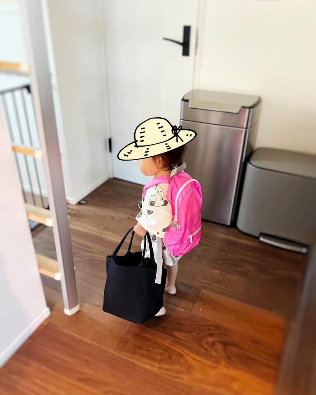 名塚佳織さんのインスタグラム写真 - (名塚佳織Instagram)「👒 荷物多すぎじゃない？笑  そんなに持って どこ行くの〜？？？」8月1日 18時18分 - nazuka_kaori424