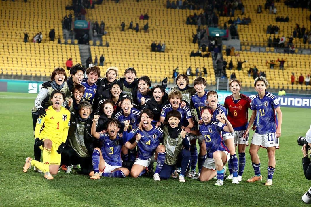守屋都弥さんのインスタグラム写真 - (守屋都弥Instagram)「🇯🇵  現地、日本からの応援本当にありがとうございます！  みんな最高、最強。  ここから負けたら終わり。 一つでも長く！みんなで❤️‍🔥 ©︎JFA  #wwc  #worldcup  #nadeshiko  #なでしこ  #守屋都弥  #19」8月1日 18時21分 - miyabimoriya__