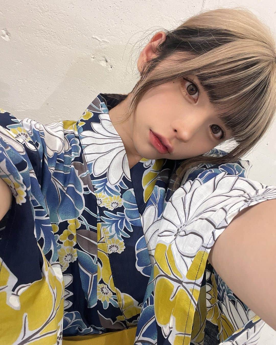 ぎんしゃむのインスタグラム：「一緒に夏、したくない？」