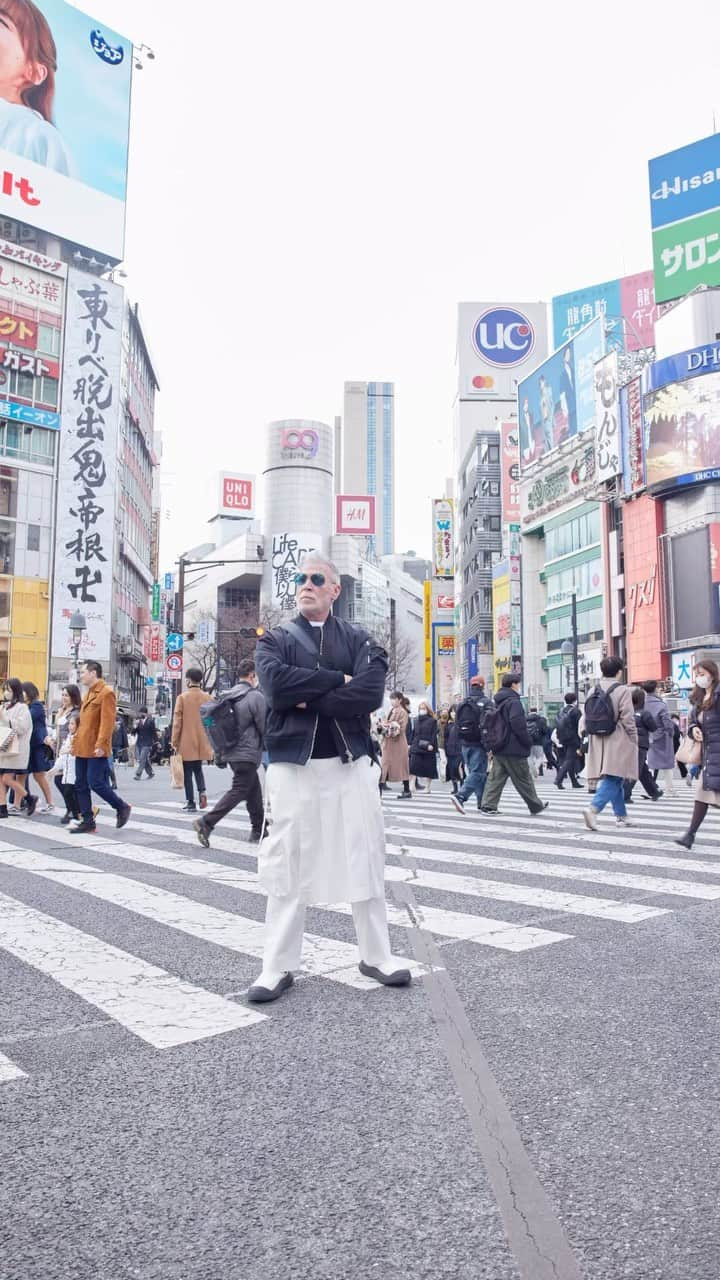 ニック･ウースタのインスタグラム：「In less than a month, I will be back in Tokyo and wearing some of my favorite pieces of my collab with The Onitsuka. @theonitsuka #theonitsuka #onitsukaxwooster」