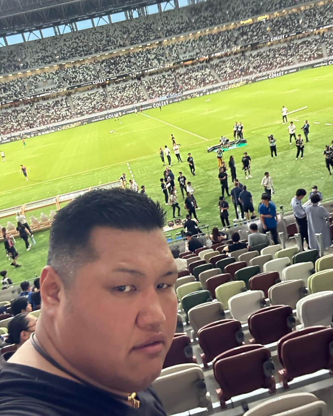 松鳳山裕也のインスタグラム：「めっちゃ近い！ #パリサンジェルマン #インテル #国立競技場」